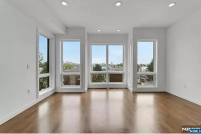 716 Undercliff Avenue 716 #716, Edgewater, NJ 07020 - Photo 28