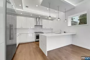 716 Undercliff Ave 716, Edgewater, NJ 07020 - Photo 14