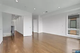 716 Undercliff Ave 716, Edgewater, NJ 07020 - Photo 22