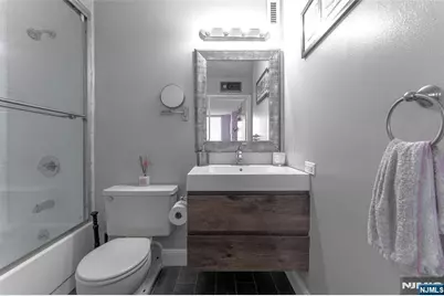 806 Harmon Cove Tower 806 #806, Secaucus, NJ 07094 - Photo 36