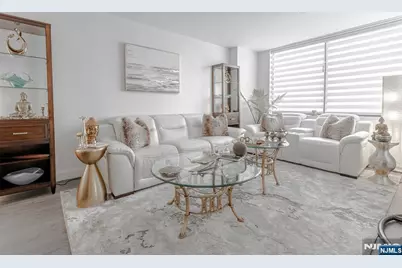 806 Harmon Cove Tower 806 #806, Secaucus, NJ 07094 - Photo 10
