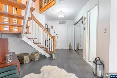 806 Harmon Cove Tower 806 #806, Secaucus, NJ 07094 - Photo 20