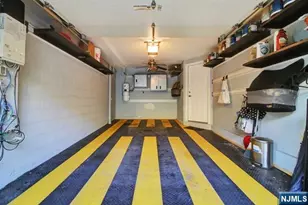 176 Undercliff Ave, Edgewater, NJ 07020 - Photo 20