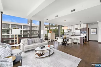 9 Somerset Lane 501 #501, Edgewater, NJ 07020 - Photo 4