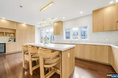 9 Vela Way, Edgewater, NJ 07020 - Photo 10