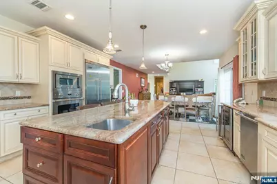 68 Eileen, Cedar Grove, NJ 07009 - Photo 8