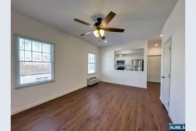 103 Johnson Avenue 203 #203, Hackensack, NJ 07601 - Photo 6