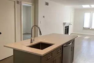 748 Mainsail Ln 748, Secaucus, NJ 07094 - Photo 6