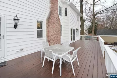 675 Center Street, Oradell, NJ 07649 - Photo 28