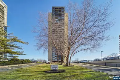 5 Horizon Road 2504 #2504, Fort Lee, NJ 07024 - Photo 2