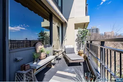 4 Horizon Road G-10 #G-10, Fort Lee, NJ 07024 - Photo 20