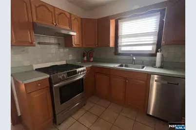 628 Valley Road, Clifton, NJ 07013 - Photo 6