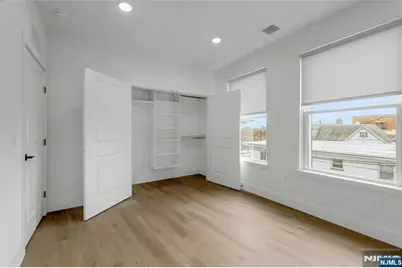 255 Ridge Road 201 #201, Lyndhurst Township, NJ 07071 - Photo 18