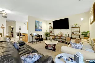 520 Victor Street 8, Saddle Brook Township, NJ 07663 - Photo 4
