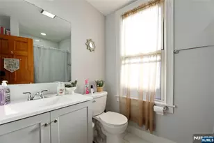 592 Broad St, Carlstadt, NJ 07072 - Photo 20