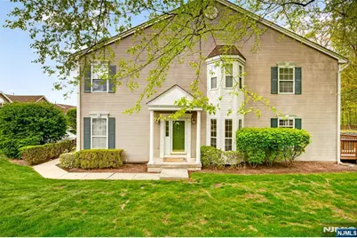 554 Adirondack Court, Mahwah, NJ 07430 - Photo 4