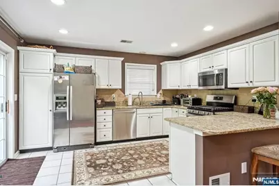 554 Adirondack Court, Mahwah, NJ 07430 - Photo 22