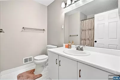 554 Adirondack Court, Mahwah, NJ 07430 - Photo 34