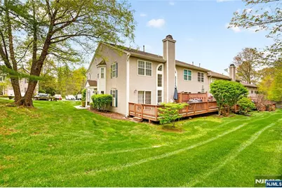 554 Adirondack Court, Mahwah, NJ 07430 - Photo 40