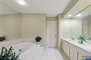 33 Pamrapo Ct C33W, Glen Rock, NJ 07452 - Photo 30