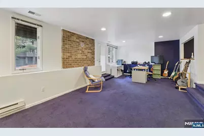 33 Pamrapo Court C33W #C33W, Glen Rock, NJ 07452 - Photo 38