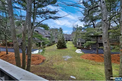 33 Pamrapo Court C33W #C33W, Glen Rock, NJ 07452 - Photo 18