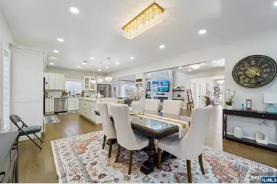 24 Holmes Lane, Wayne, NJ 07470 - Photo 10