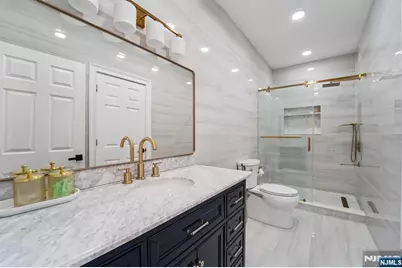 24 Holmes Lane, Wayne, NJ 07470 - Photo 20