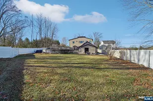 24 Holmes Ln, Wayne, NJ 07470 - Photo 40