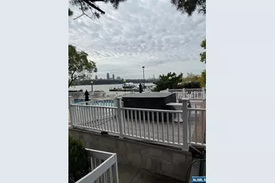 1055 River Road 502S #502S, Edgewater, NJ 07020 - Photo 14