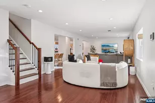 17 Maple Ave, Mahwah, NJ 07430 - Photo 4