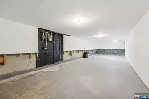 17 Maple Ave, Mahwah, NJ 07430 - Photo 32