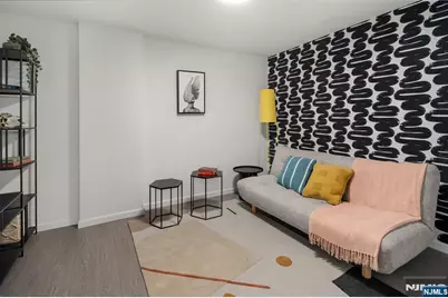 143 Old River Road 305 #305, Edgewater, NJ 07020 - Photo 6