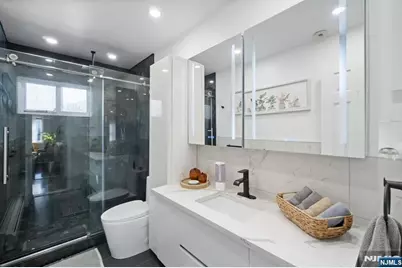 340 Marsan Drive, Carlstadt, NJ 07072 - Photo 6