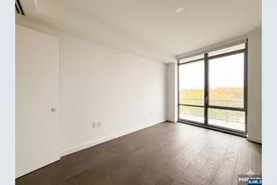 320 Adolphus Avenue 706 #706, Cliffside Park, NJ 07010 - Photo 4