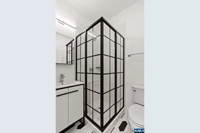 18 Highland Avenue, Jersey City, NJ 07306 - Photo 18