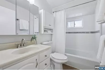 90 Greenway Road, Glen Rock, NJ 07452 - Photo 18