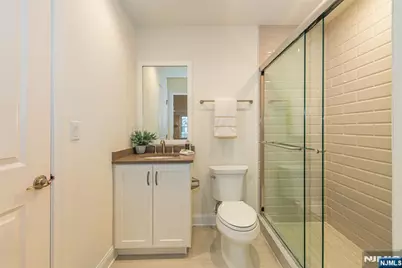 28 Spring Wolf Trail, Franklin Lakes, NJ 07417 - Photo 18