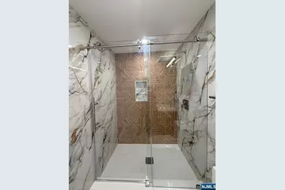 14 Redwood Street First Floor #First Floor, Bergenfield, NJ 07621 - Photo 16