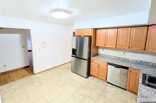 333 7th Street 2 Fl, Palisades Park, NJ 07650 - Photo 4