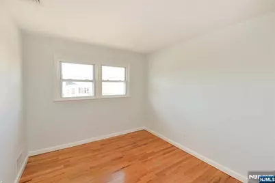 113 Woods Avenue, Bergenfield, NJ 07621 - Photo 14