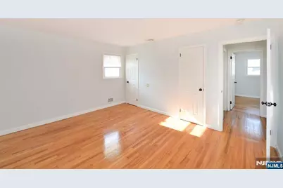 113 Woods Avenue, Bergenfield, NJ 07621 - Photo 20