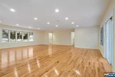 14 Pitcairn Avenue, Ho Ho Kus, NJ 07423 - Photo 10
