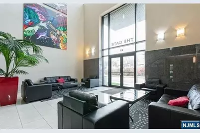 17 Meadow Road 210 #210, Rutherford, NJ 07070 - Photo 20