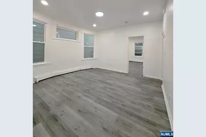 872 S 16th Street 1 #1, Newark, NJ 07108 - Photo 2