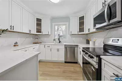 512 N Lake Shore Drive, West Milford, NJ 07421 - Photo 16