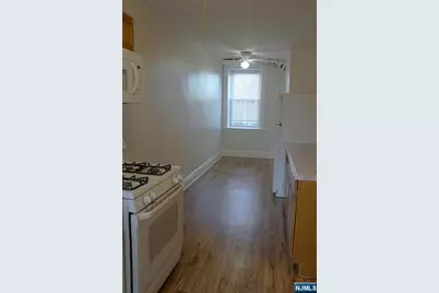 218 Broad Avenue Bb #BB, Leonia, NJ 07605 - Photo 10