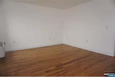 315 7th Street 504 #504, Union City, NJ 07087 - Photo 8