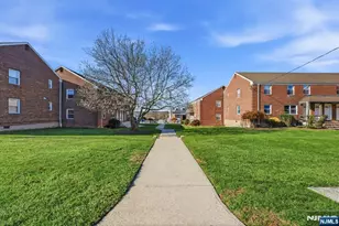 441 Lawn Ave 17, Palisades Park, NJ 07650 - Photo 20