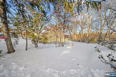 212 Spruce Street, Midland Park, NJ 07432 - Photo 2